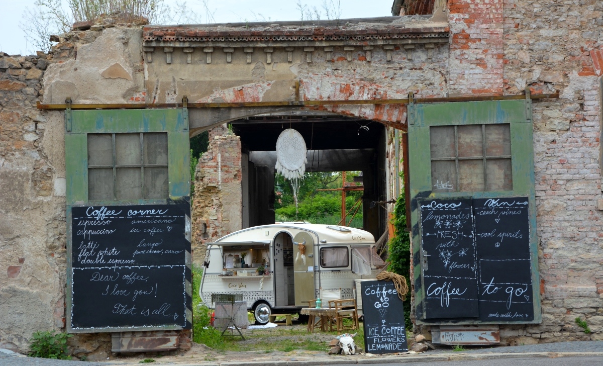 Café i husvagn i Kutna hora