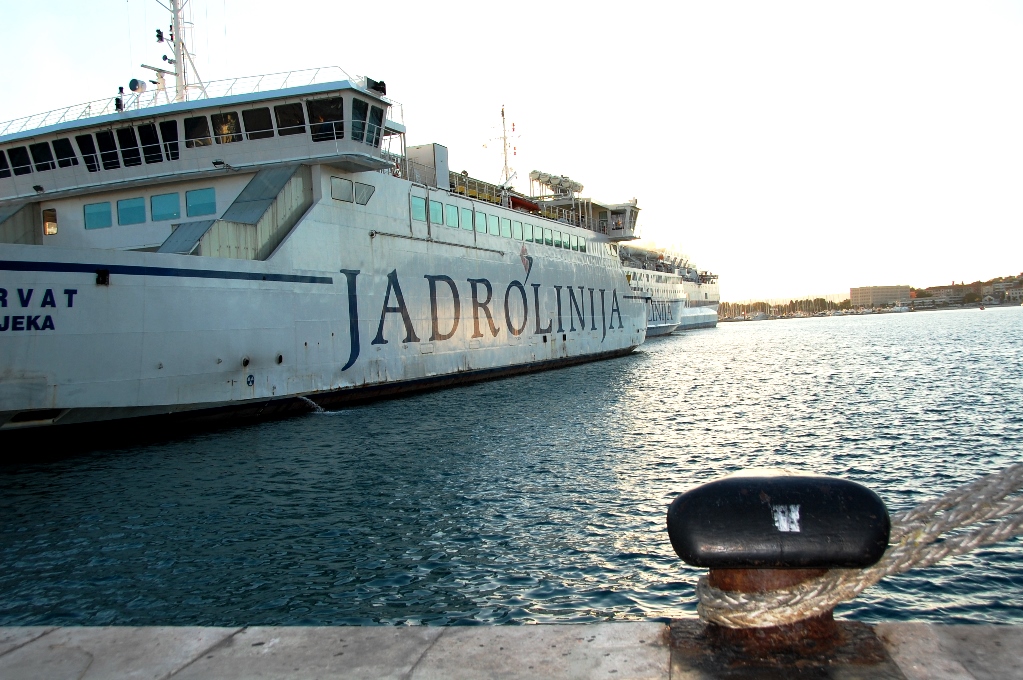 Jadrolinia - färjan från Split till ön Brac