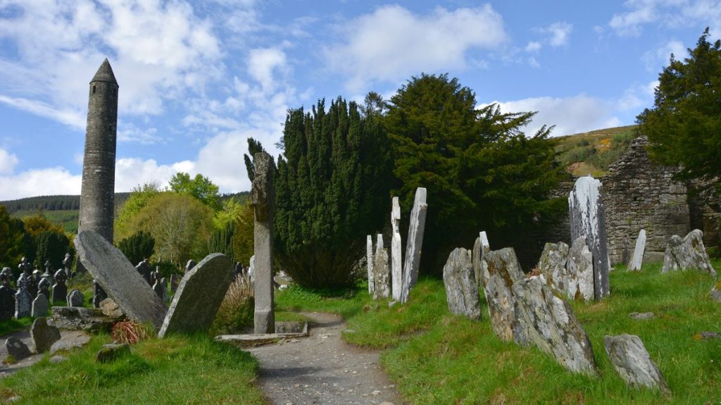 Glendalough kyrkogård