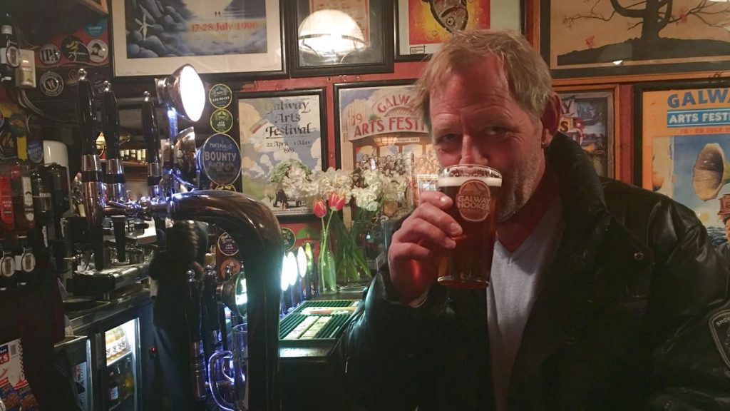 Peter på pubrunda på Irland!