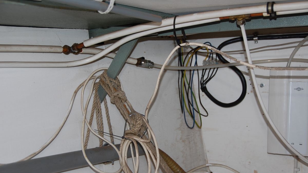 Lite rör som går härsan och tvärsan... och ibland slutar i tomma intet