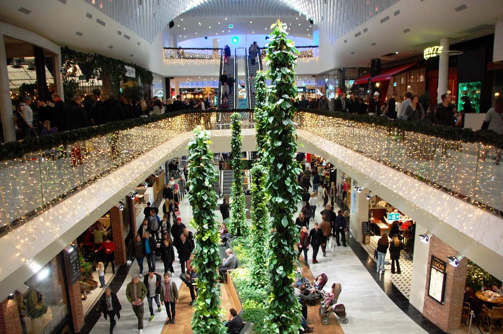 En hel del folk i Mall of Scandinavia dagarna före jul