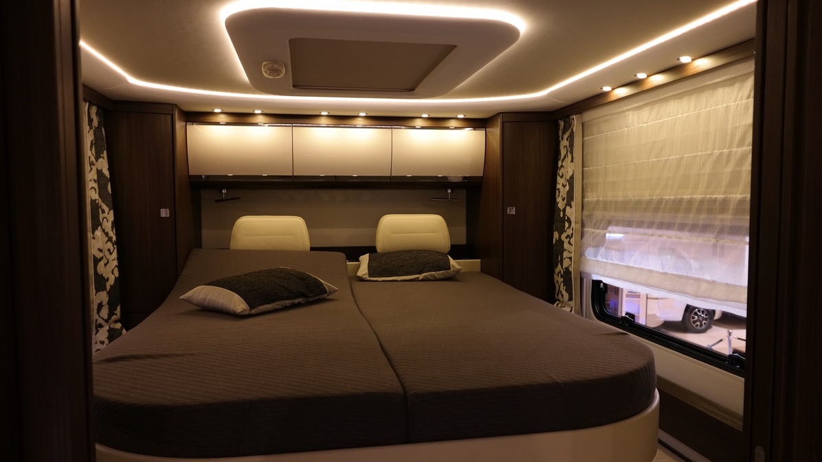 Queenbed i Morelo Empire