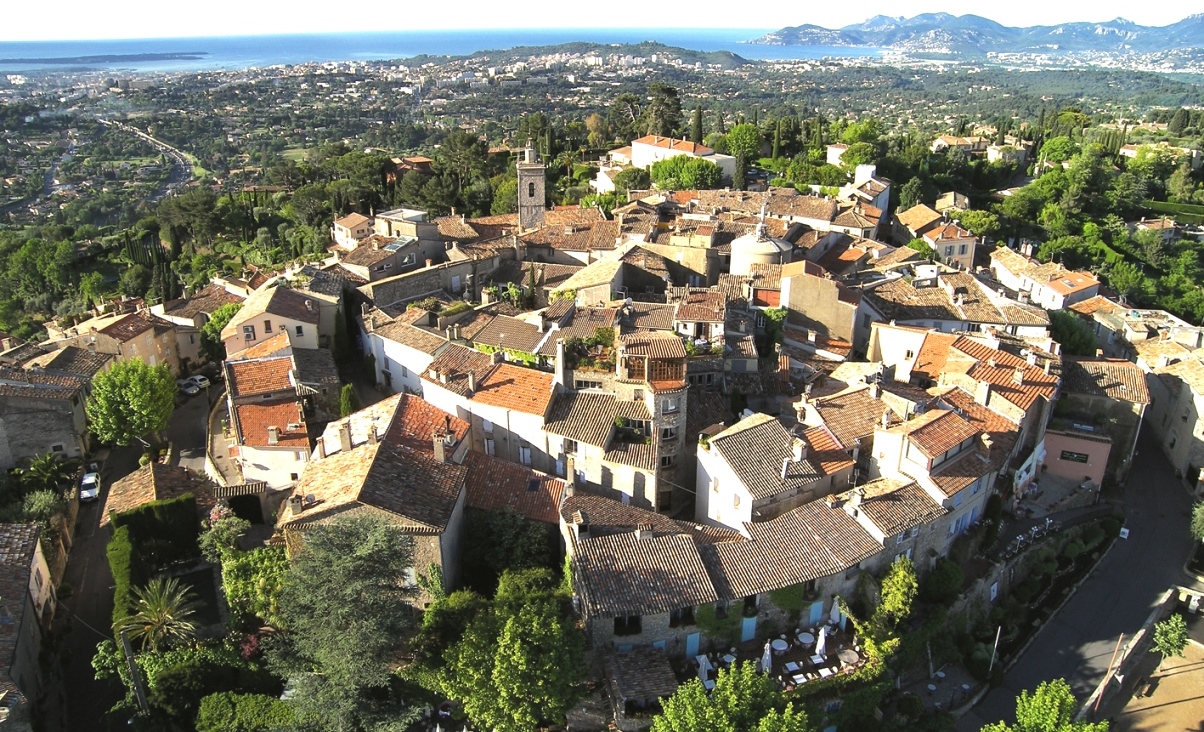 Mougins