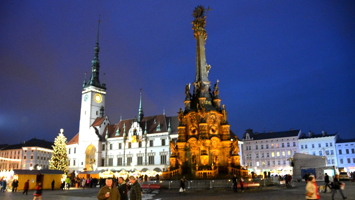 Upper square i Olomouc, med treenighetskolonnen