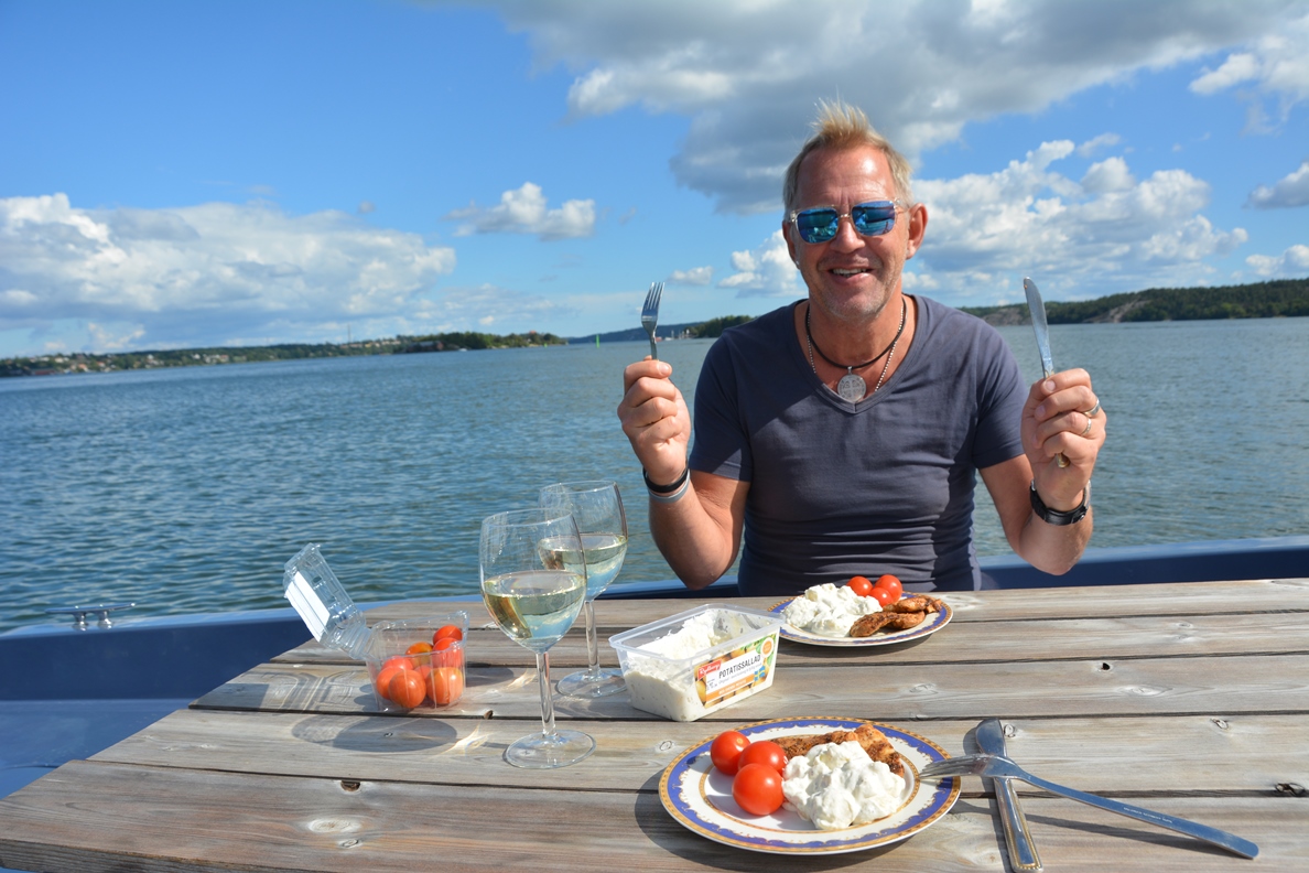 Picknickbåt i Stockholm