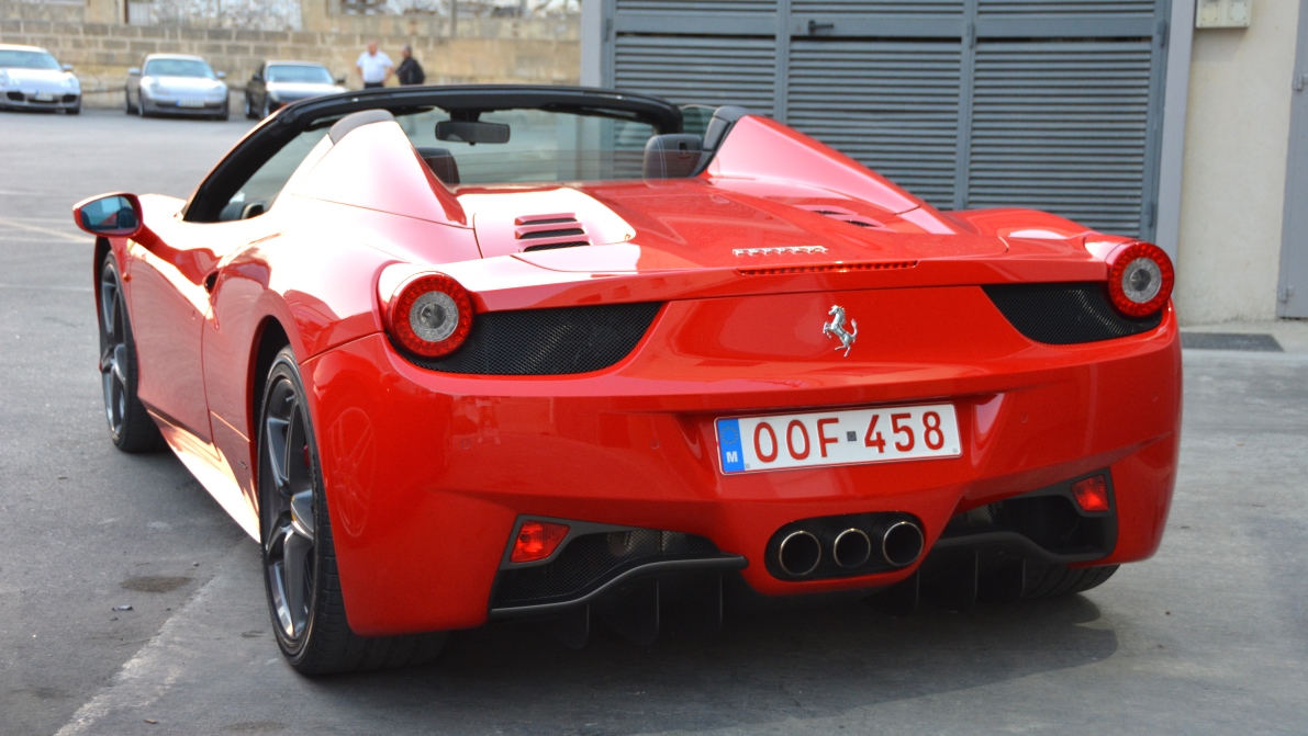 Röd Ferrari