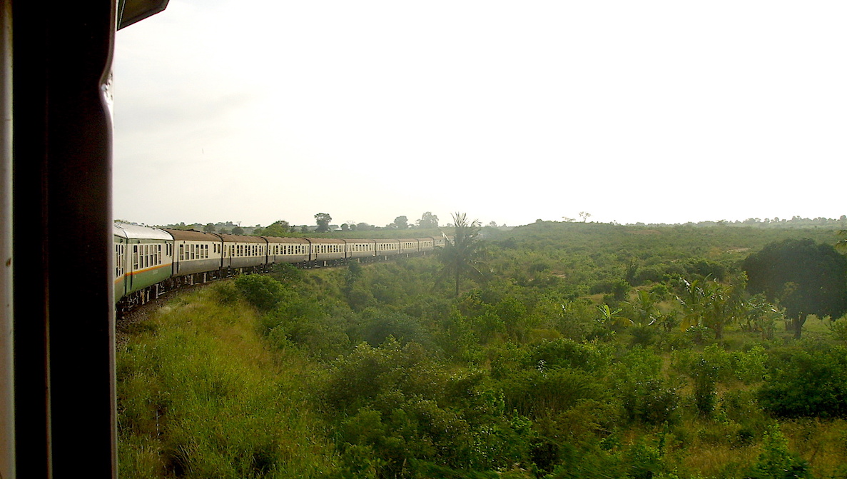 Tåg genom Kenya