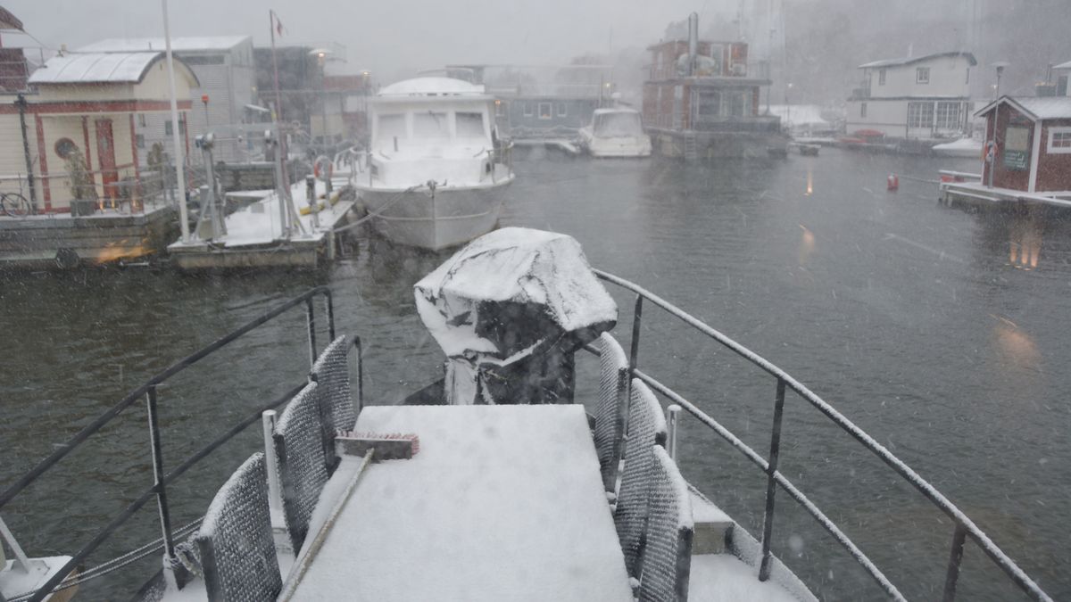 Snöstorm husbåt