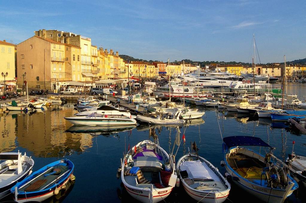 Hamnen i St Tropez. Bildälla: Wikipedia