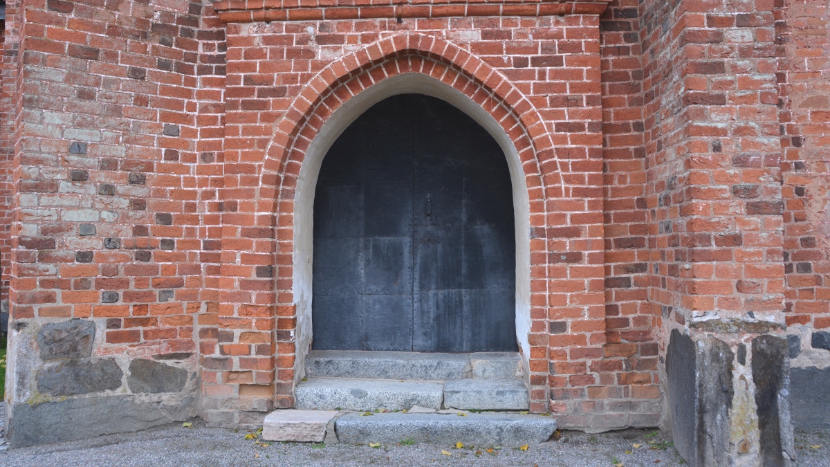 Port till Engsö kyrka