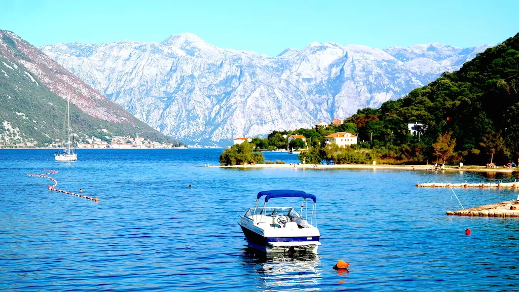 Montenegro, Kotorbukten