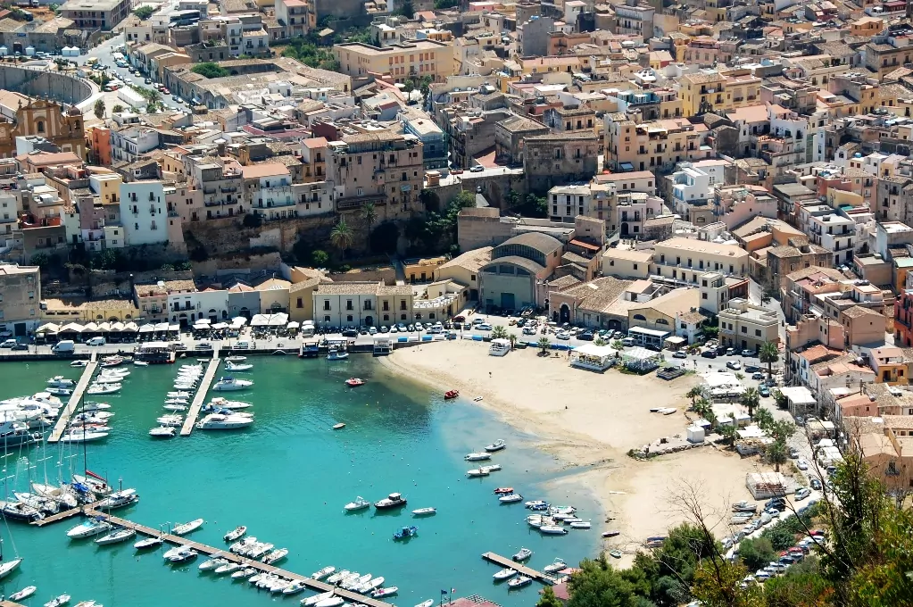 Castellammare del Golfo, väster om Palermo