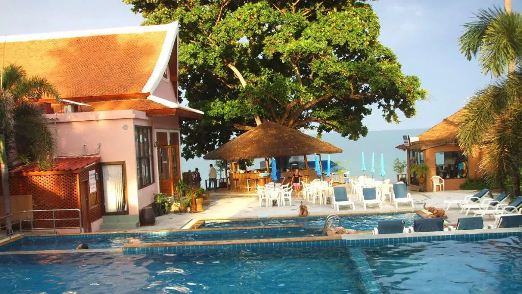 Vårt hotell i Thailand blev mycket billigare när vi bokade det själva