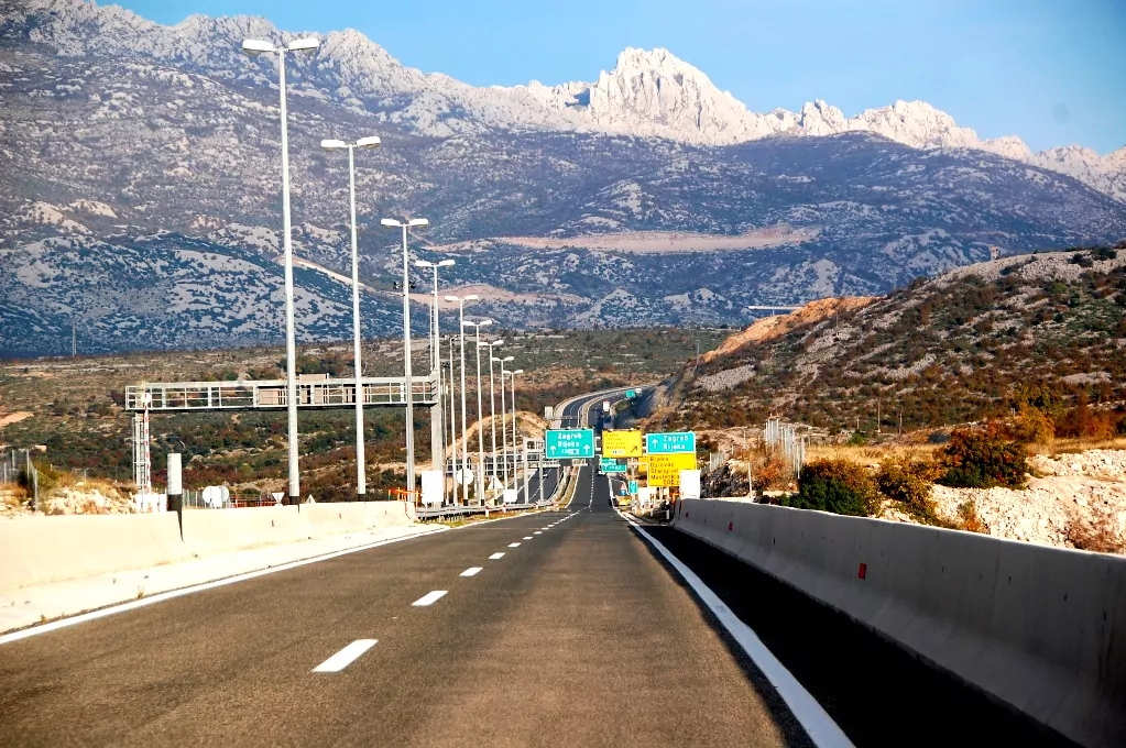 På motorvägar genom Kroatien