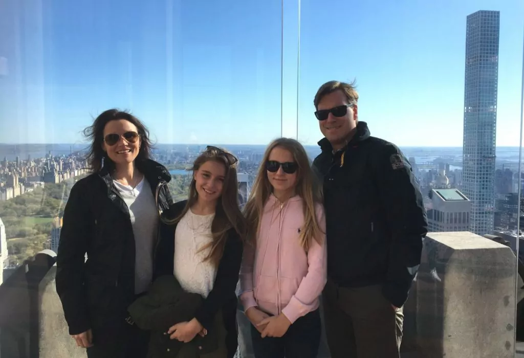 Rosita Lincoln med mannen och de två äldsta barnen i New York 2016