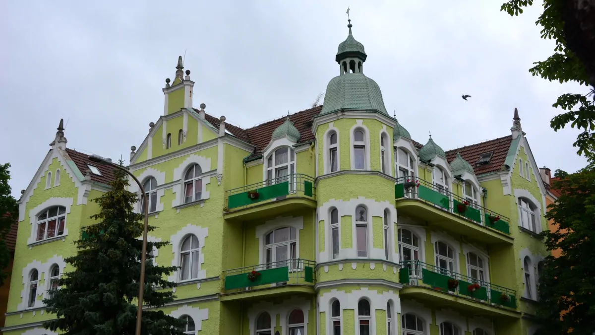 Vackert hus i Swinojscie-Polen