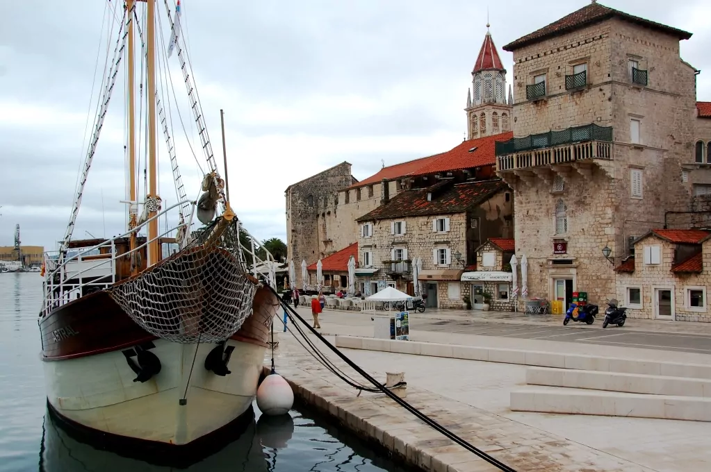 Trogir är en charmig medeltidsstad