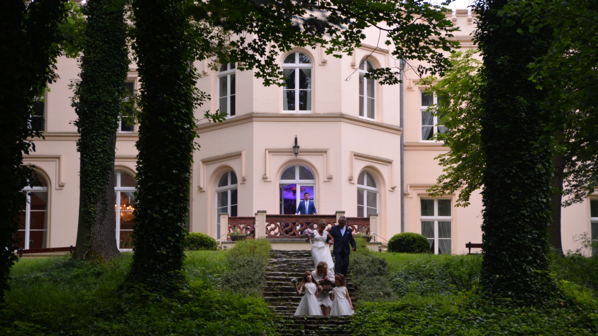 Bröllop Polen. Mierzecin - slott i polen med magisk natur