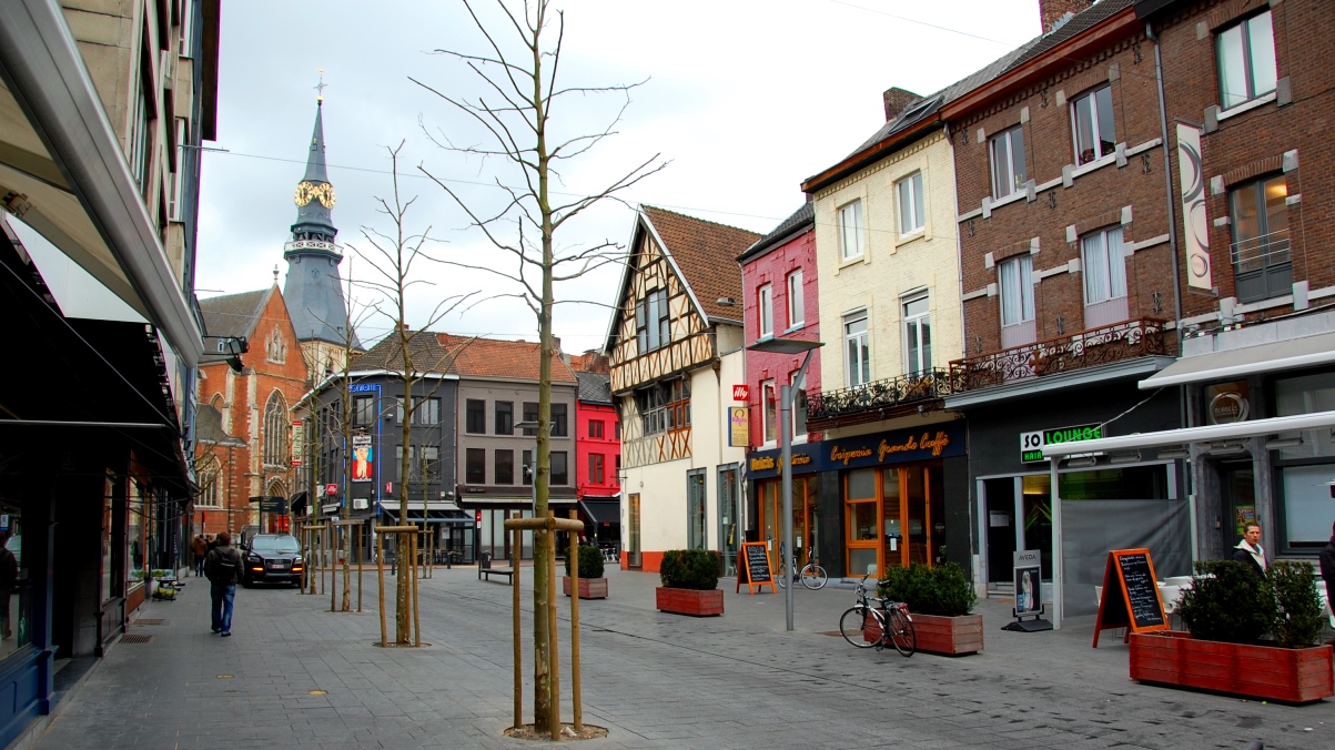 Hasselt i Belgien hotell och shopping FREEDOMtravel