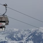 Skidåkning i Alpbachtal i Österrike
