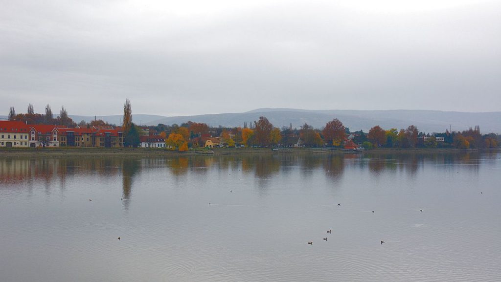 Sjön Öreg i Tata i Ungern