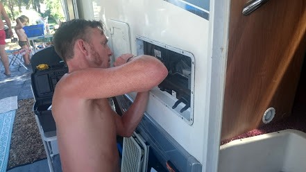 Trasigt kylskåp husbil