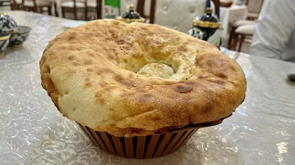 Vad äter man i Uzbekistan? - bröd