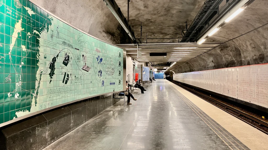 Konst i Stockholms tunnelbana - Universitetet