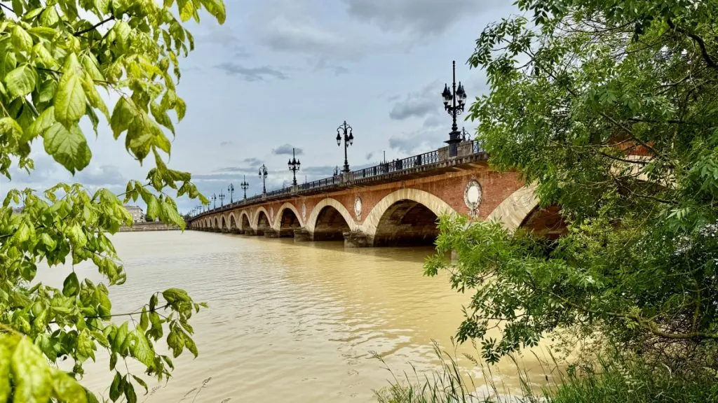 Pont de Pierre
