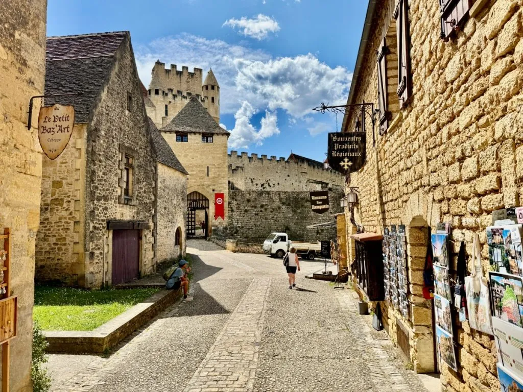 Att besöka Chateau de Beynac i Frankrike