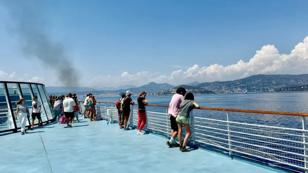 Färja från Nice till Korsika - resemagasinet FREEDOMtravel