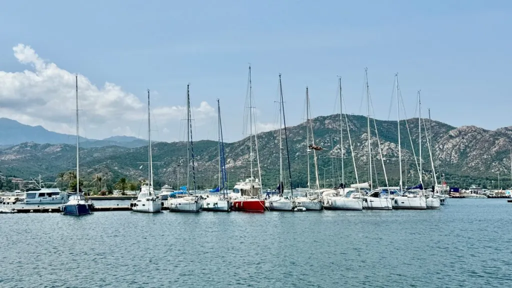 Att göra i Saint-Florent på Korsika - resemagasinet FREEDOMtravel