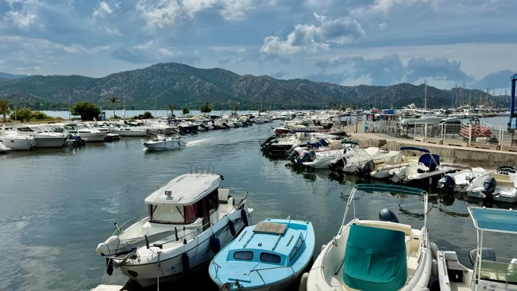 Att göra i Saint-Florent på Korsika - resemagasinet FREEDOMtravel