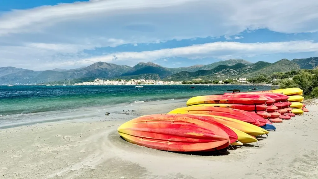 Att göra i Saint-Florent på Korsika - resemagasinet FREEDOMtravel