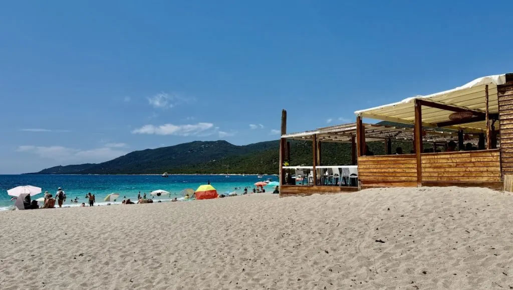 Restaurang på stranden