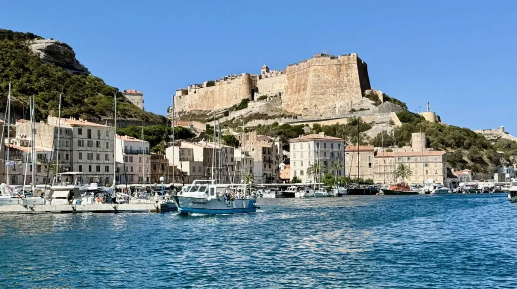 Att göra i Bonifacio på Korsika - FREEDOMtravel resemagasin