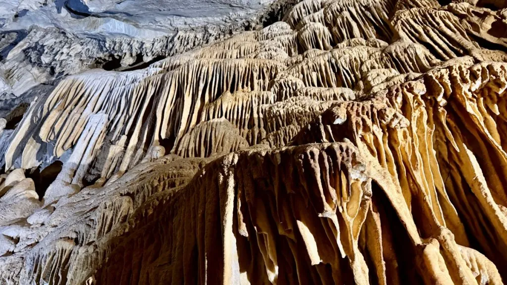 Foros grotta