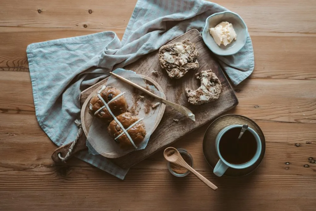 Hot cross buns