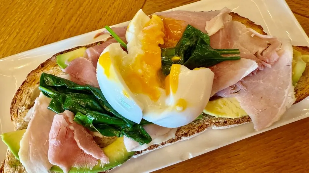 Frukost på MYR Puerta Serranos