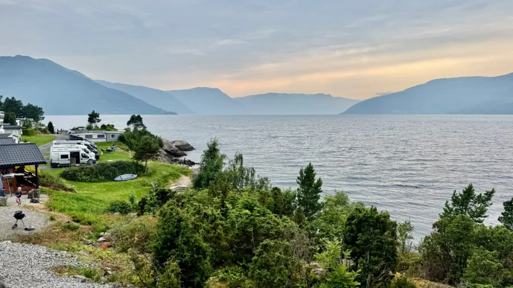 Djuvik camping - Sognefjorden