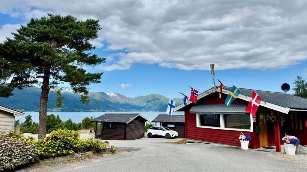 Djuvik camping - Sognefjorden