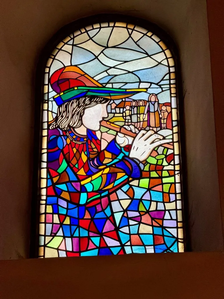 Fönster i kyrka