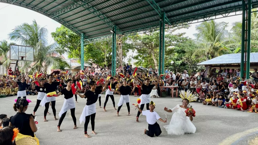 Sinulog festival på Malapascua i Filippinerna