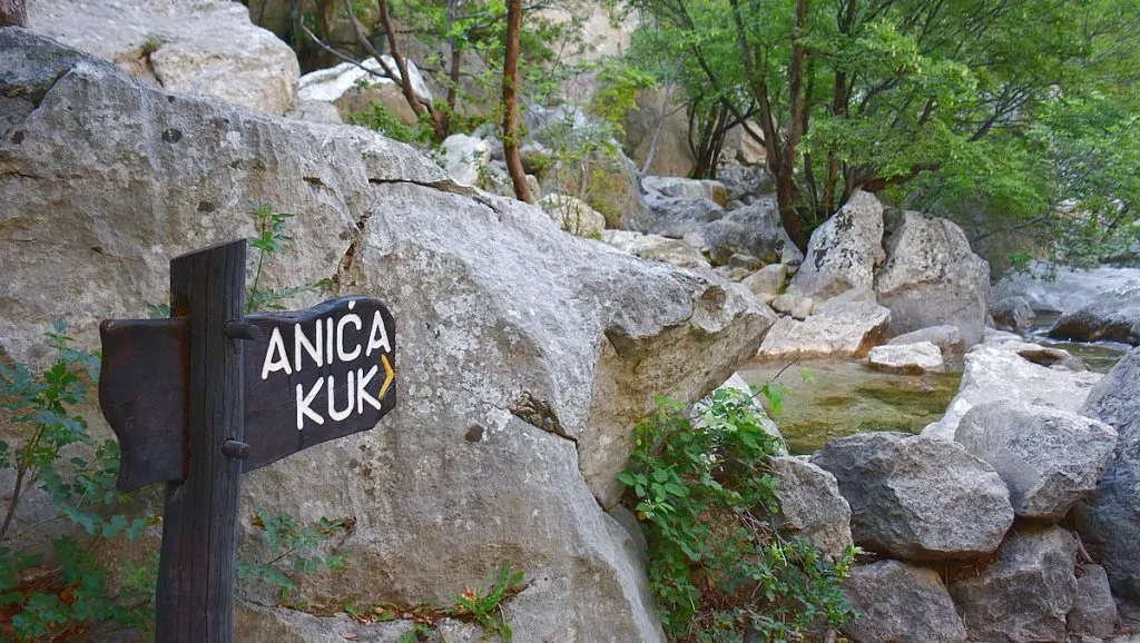 Anica Kuk i Paklenica nationalpark i Kroatien