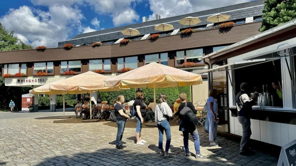 Biergarten vid Bastei i Saxiska Schweiz