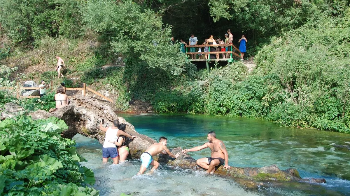 Blue eye - Blå ögat - Syri I Kalter i Albanien