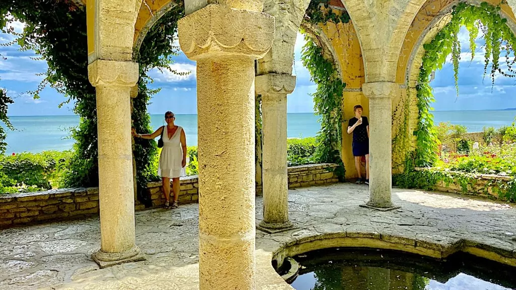 Baltjik i Bulgarien - den botaniska trädgården