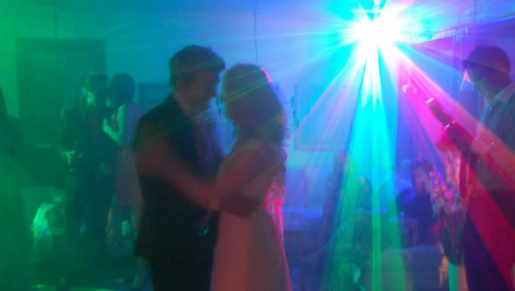 Robin och Alexandra dansade den första dansen tillsammans