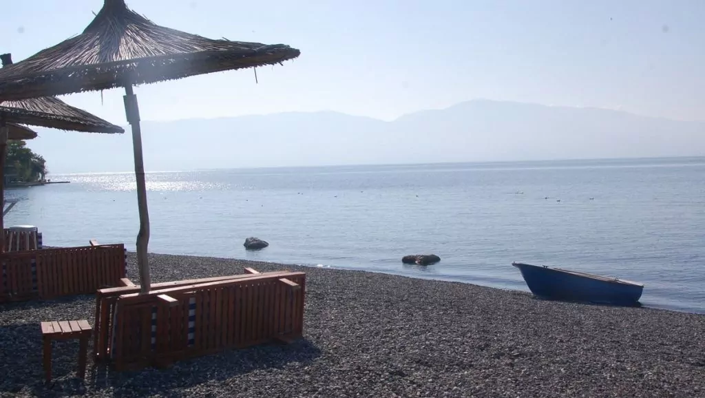 Camping vid Ohridsjön i Albanien
